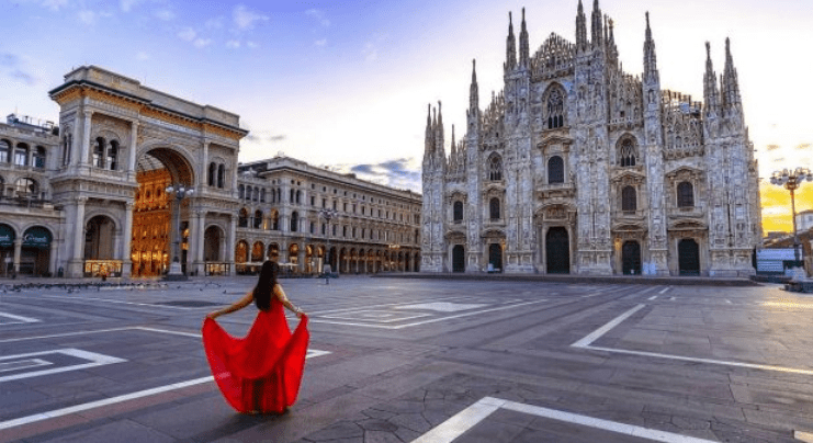 fashion stylist tour in Milano