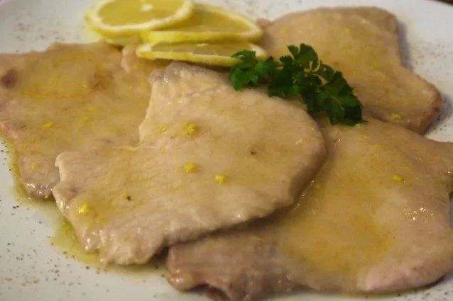 Veal scaloppine with white wine – cooking class in Milan